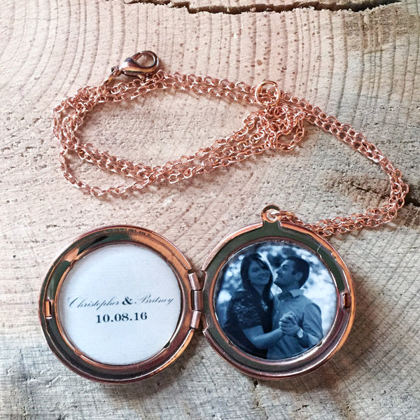 Anniversary Custom Photo Locket – Warbles with Bella