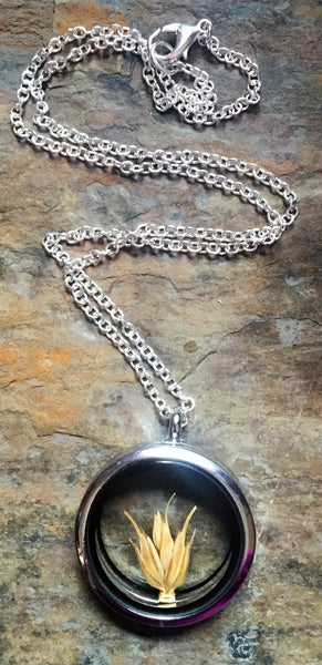Montana Pine Living Locket